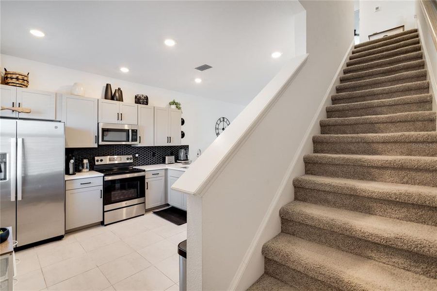 Furnished interior view inside a new home in , Sarasota (Image 25).