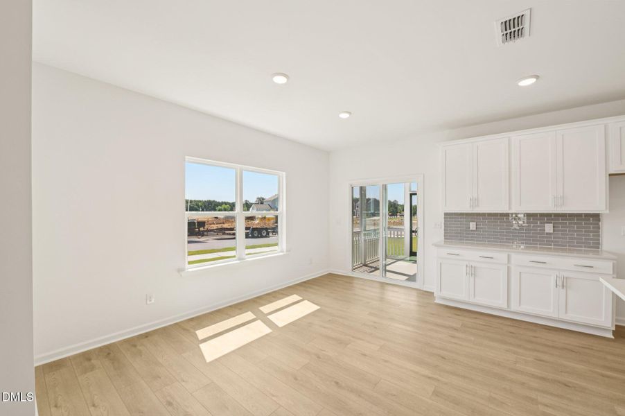 12-web-or-mls-Quarry Rd-0306-012