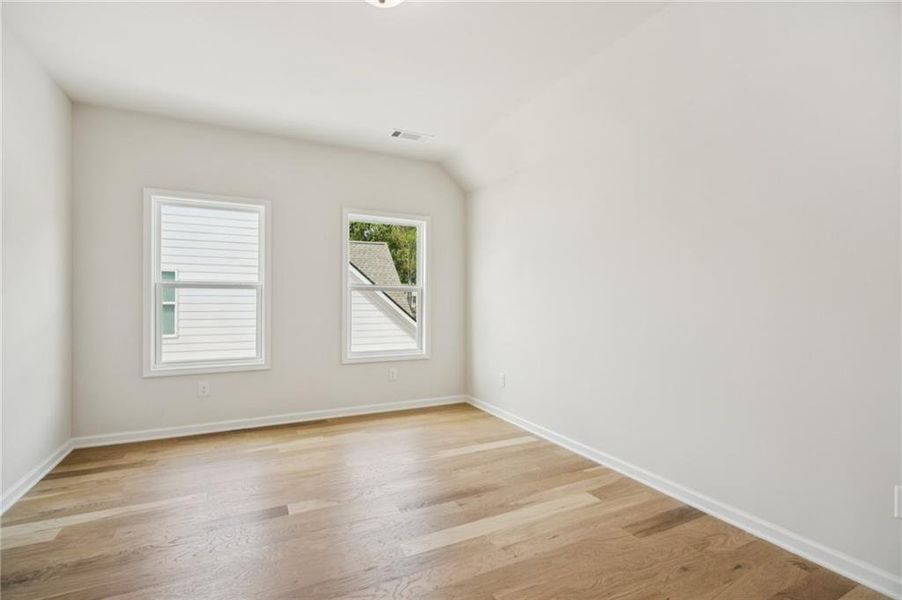 Spacious, unfurnished interior of a new home in , Roswell (Image 37).