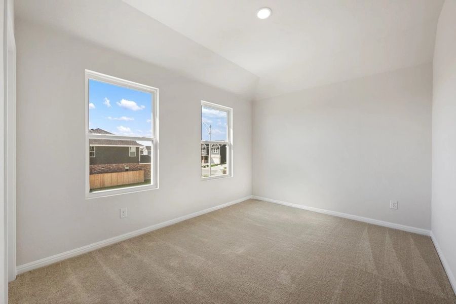 Spacious, unfurnished interior of a new home in Patterson Ranch, Georgetown (Image 26).