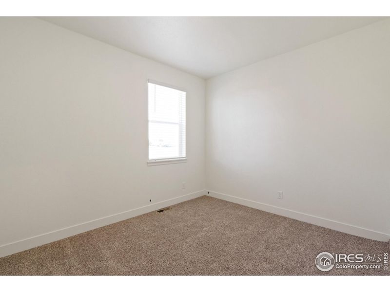 Spacious, unfurnished interior of a new home in Ridge at Johnstown, Johnstown (Image 24).