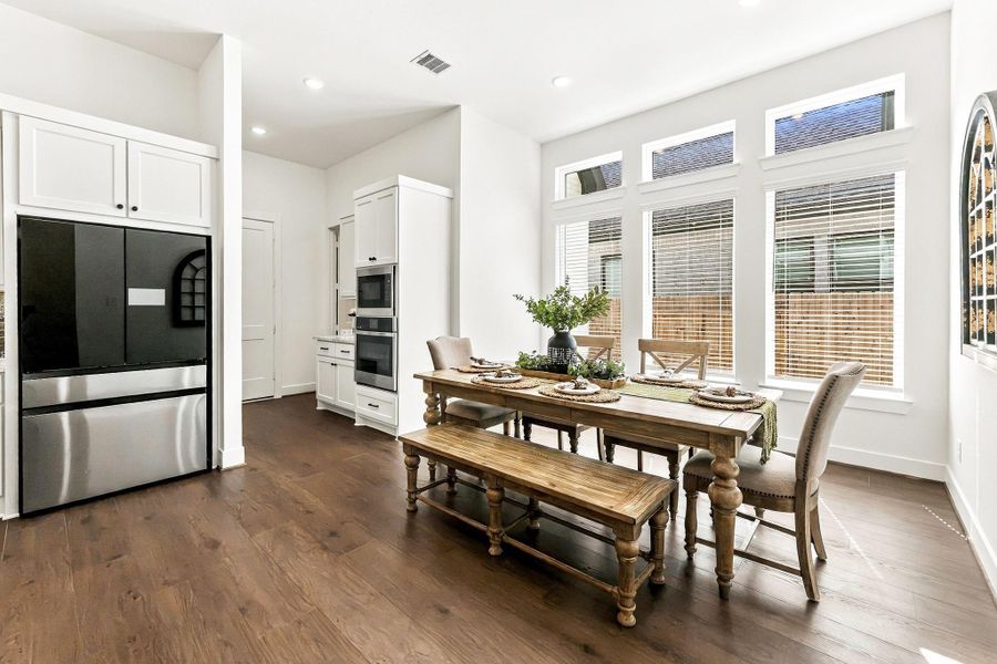 Furnished interior view inside a new home in , Conroe (Image 40).