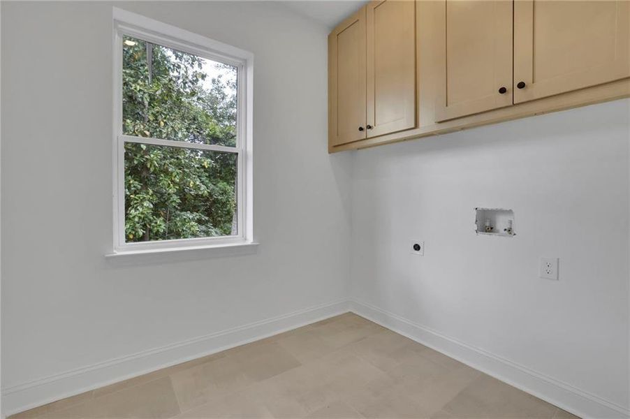 Spacious, unfurnished interior of a new home in , Buford (Image 20). Spacious, unfurnished interior of a new home in , Buford (Image 20).