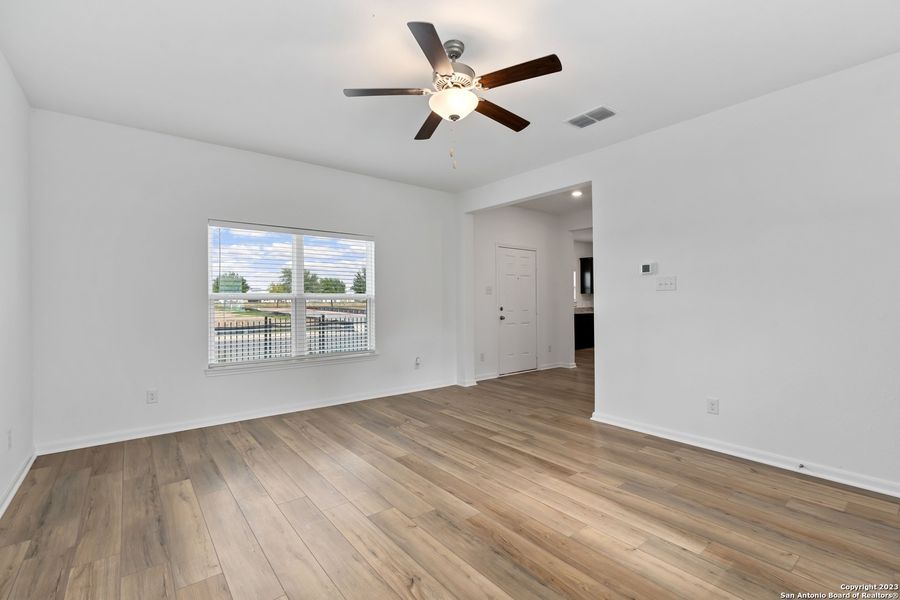 Spacious, unfurnished interior of a new home in Luckey Ranch, San Antonio (Image 6). Spacious, unfurnished interior of a new home in Luckey Ranch, San Antonio (Image 6).