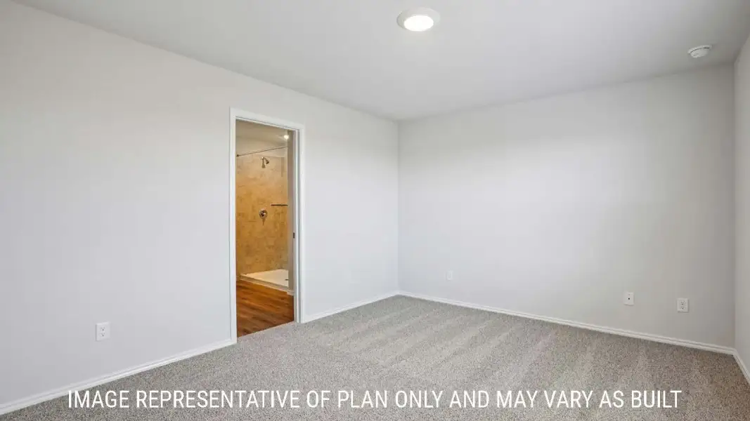 Spacious, unfurnished interior of a new home in Reynolds Crossing, Killeen (Image 18).