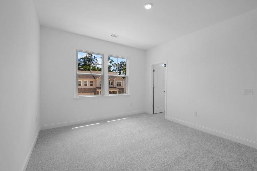 Spacious, unfurnished interior of a new home in Reserve at Hickory Walk, Kennesaw (Image 14).