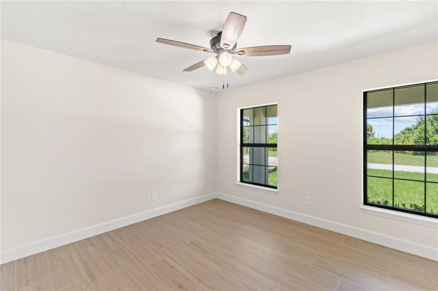 Spacious, unfurnished interior of a new home in , Rotonda West (Image 15).