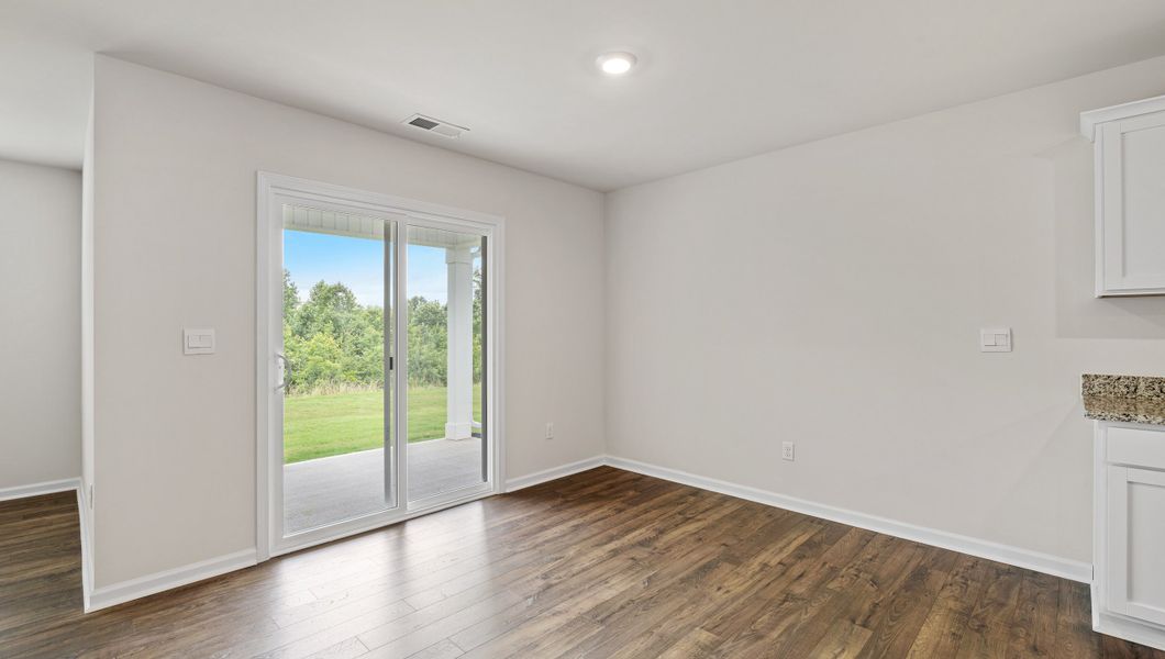 Spacious, unfurnished interior of a new home in Treemont Commons, Wellford (Image 21).