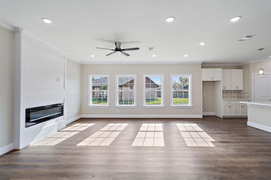 Spacious, unfurnished interior of a new home in , Crosby (Image 15).