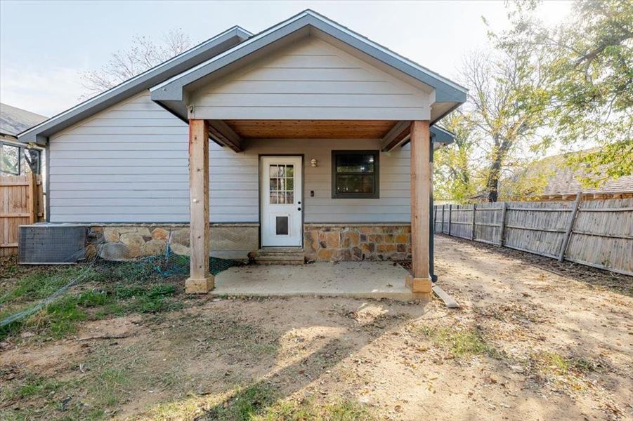 Exterior details and patio area of a home in , Mineral Wells (Image 1). Exterior details and patio area of a home in , Mineral Wells (Image 1).
