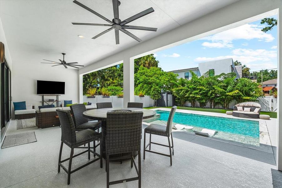 Exterior details and patio area of a home in , Tampa (Image 25).