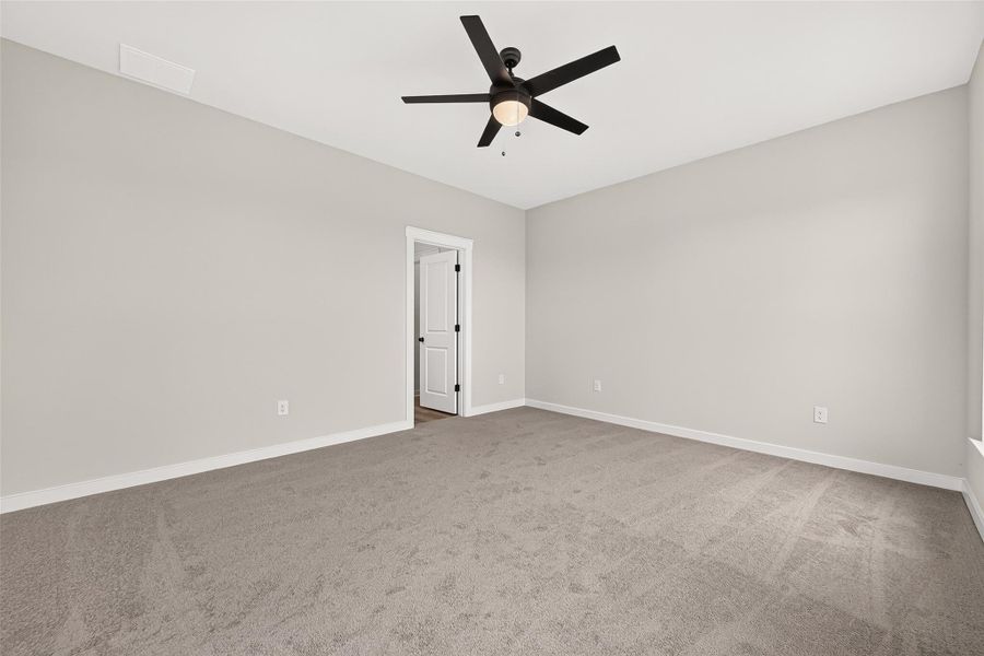 Spacious, unfurnished interior of a new home in , Bonney (Image 39).