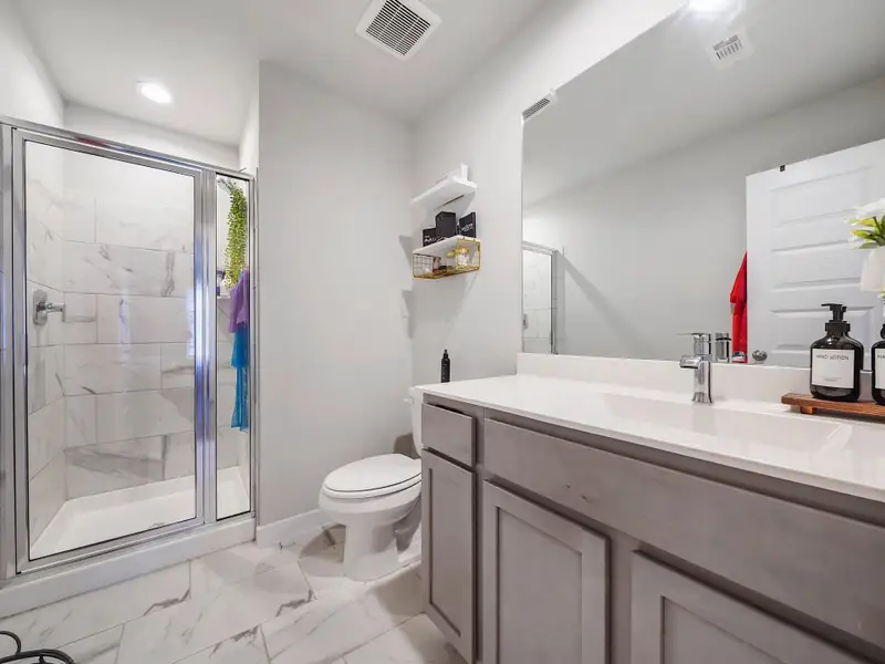 Furnished interior view inside a new home in Winfield Lakes, Fresno (Image 3).