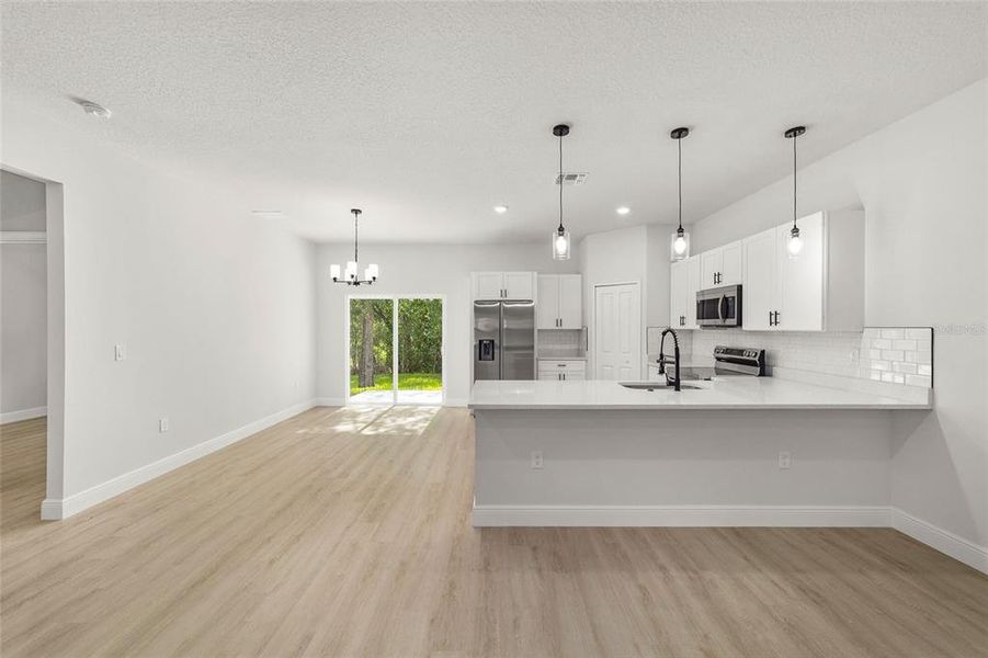 Spacious, unfurnished interior of a new home in , Citrus Springs (Image 14).