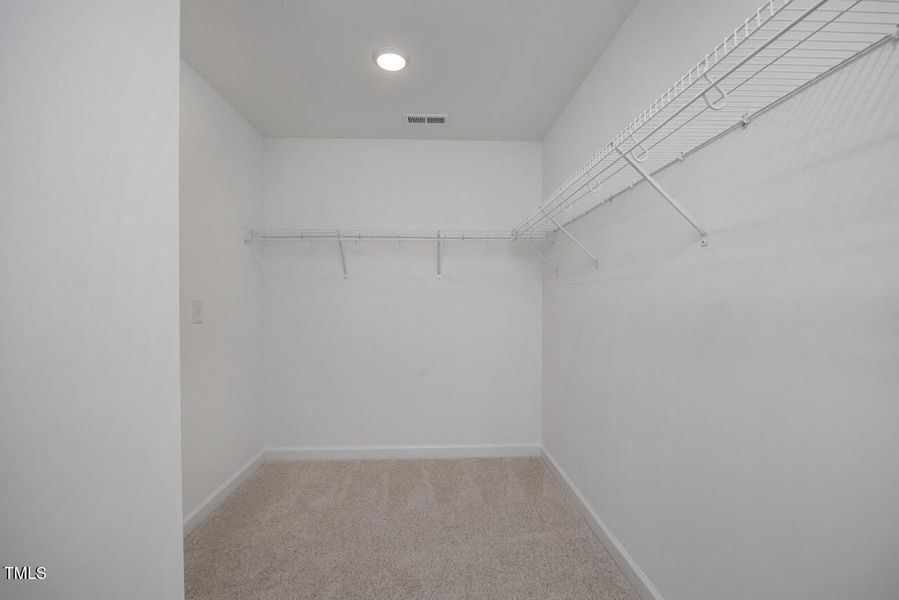 Spacious, unfurnished interior of a new home in Gregory Village, Lillington (Image 35).