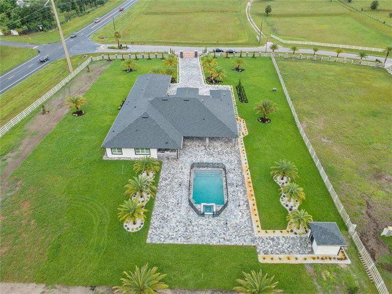 Community amenities in , Eustis (Image 71).