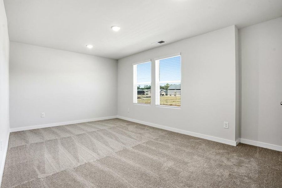 Spacious, unfurnished interior of a new home in Southern Hills, McDonough (Image 20).