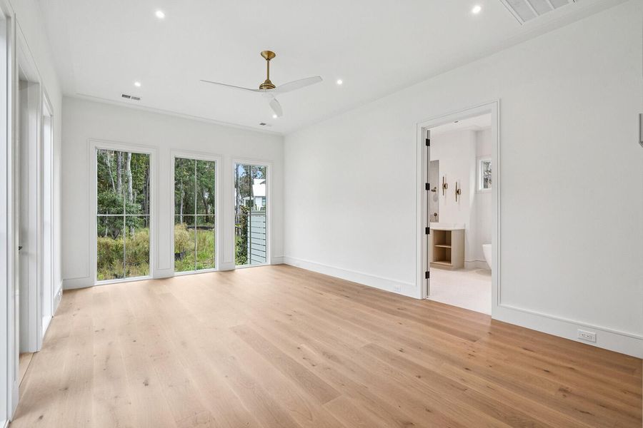 Spacious, unfurnished interior of a new home in , Johns Island (Image 23).