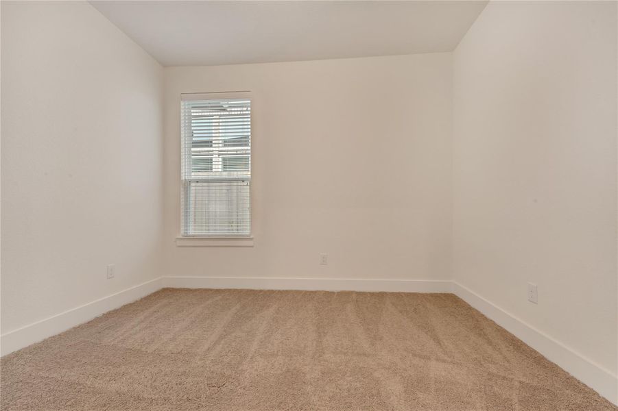 Spacious, unfurnished interior of a new home in Cross Creek Ranch 45′, Fulshear (Image 21).