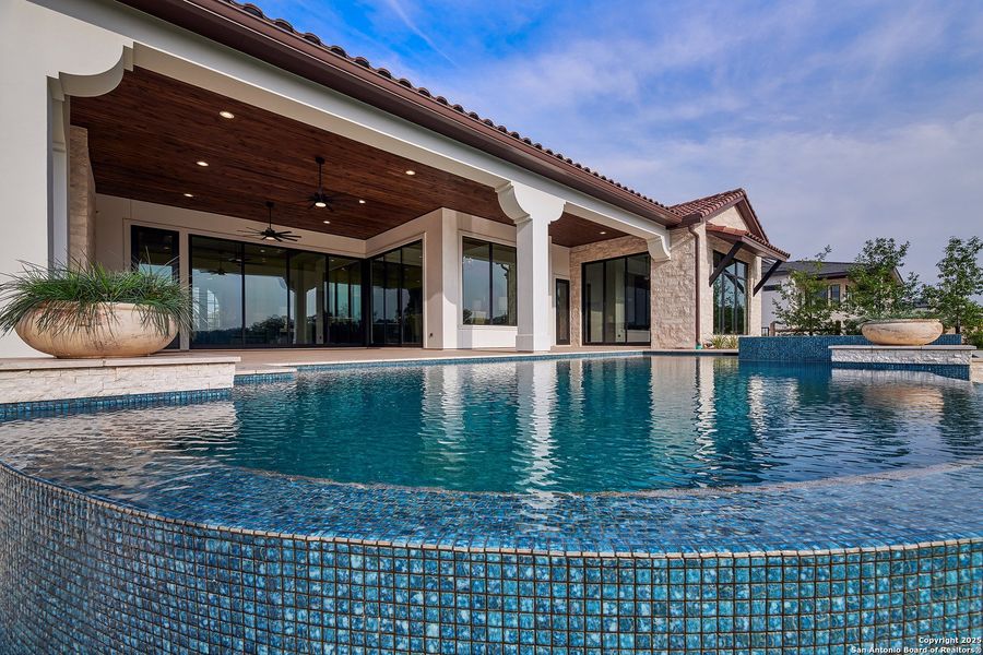 Exterior details and patio area of a home in , Boerne (Image 2).
