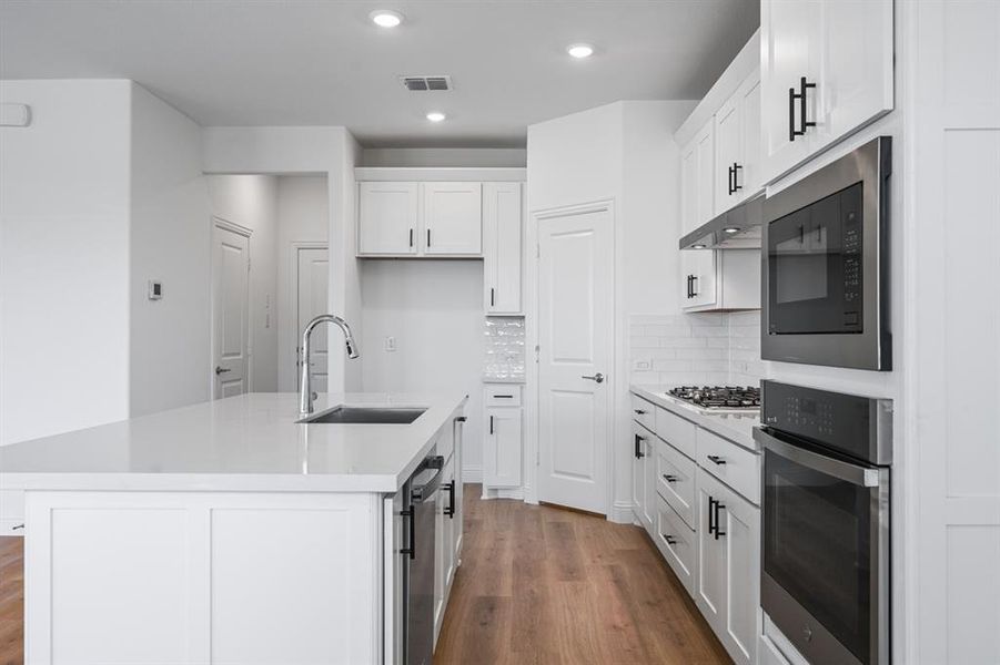 105 North Sky Drive ~ Ready Now 105 North Sky Drive ~ Ready Now