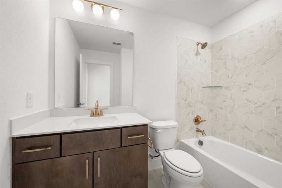 701 Iris- Bathroom-2 701 Iris- Bathroom-2