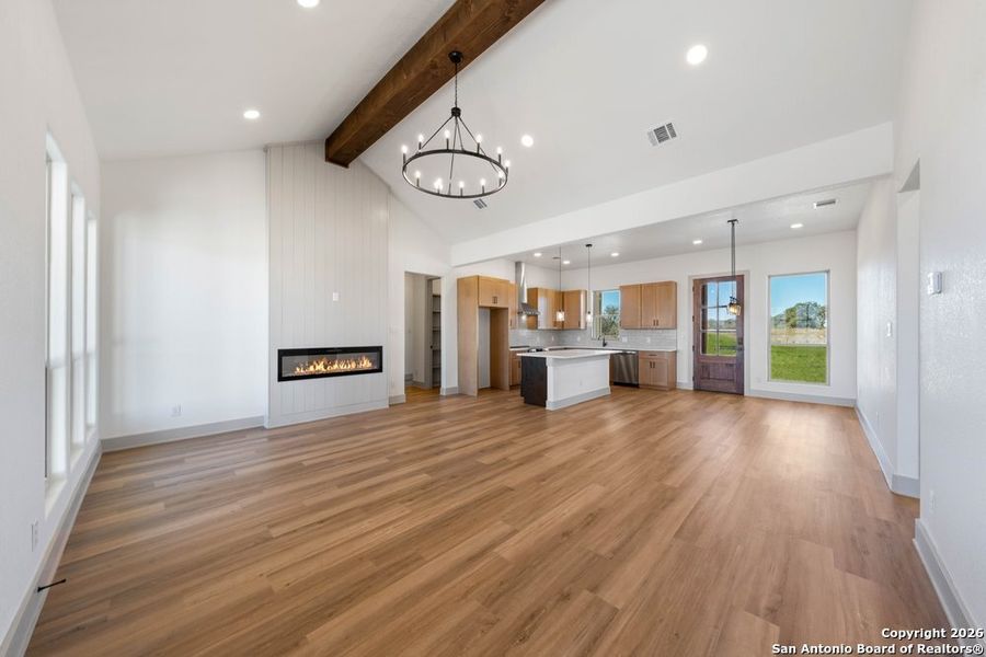 Spacious, unfurnished interior of a new home in , Poteet (Image 38).