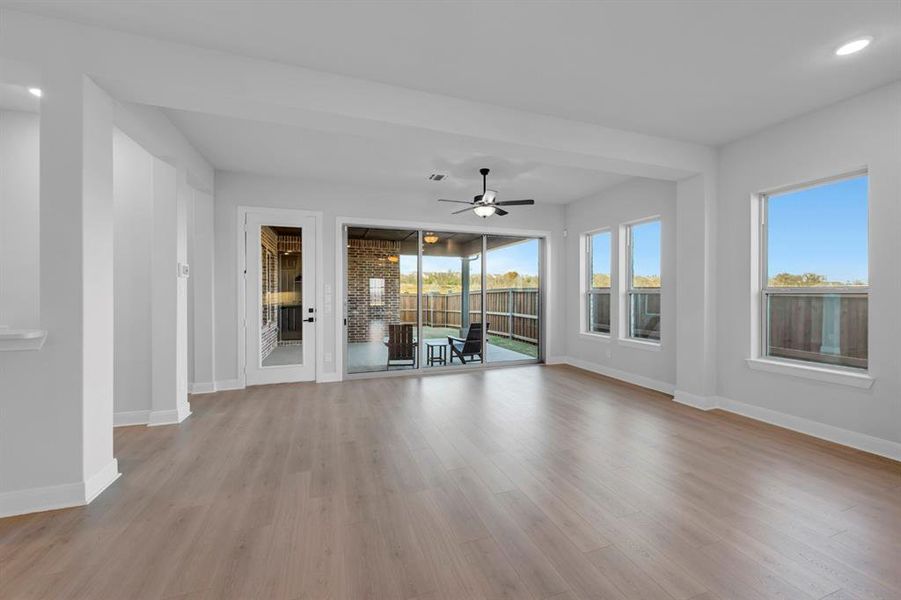 Spacious, unfurnished interior of a new home in Elements at Viridian - Traditional Series, Arlington (Image 28).