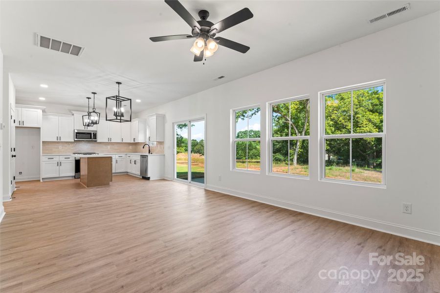 Image 35 of a home in .