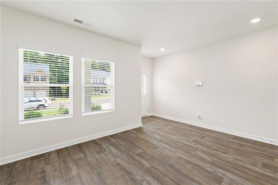Spacious, unfurnished interior of a new home in Fern Dale, Fairburn (Image 17).