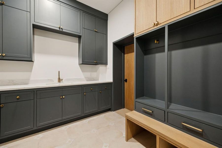 Furnished interior view inside a new home in , Dallas (Image 14).