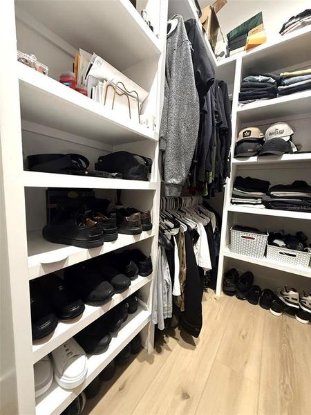 Close-up of interior finishes inside a home in , Port Charlotte (Image 22).