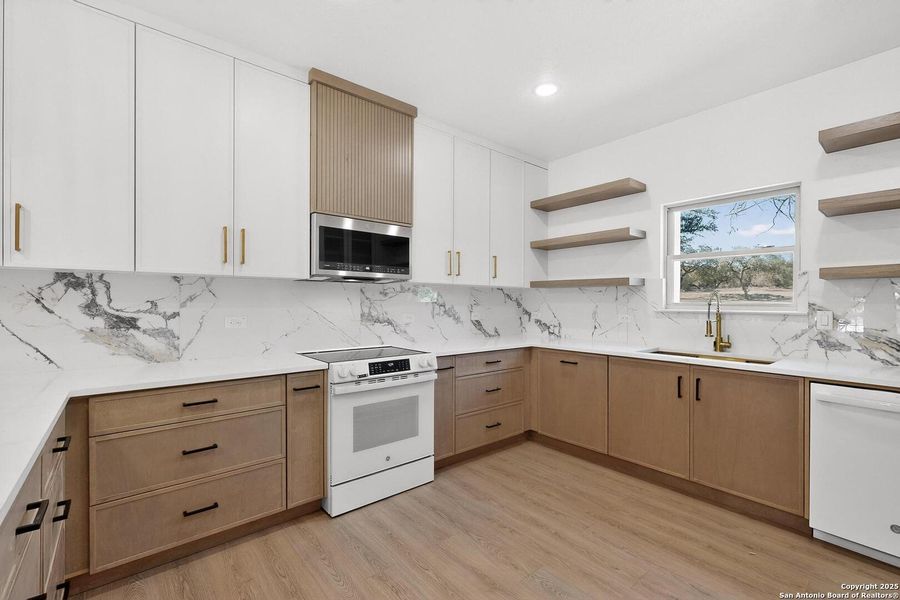 Furnished interior view inside a new home in , Spring Branch (Image 10).
