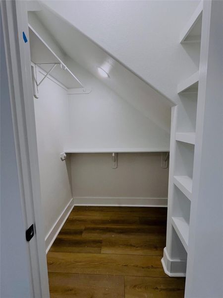 Spacious, unfurnished interior of a new home in , Houston (Image 20).