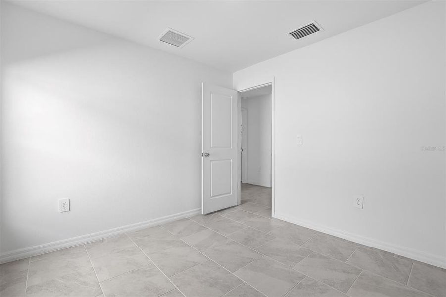 Spacious, unfurnished interior of a new home in Lennar at Turnleaf, Punta Gorda (Image 23). Spacious, unfurnished interior of a new home in Lennar at Turnleaf, Punta Gorda (Image 23).