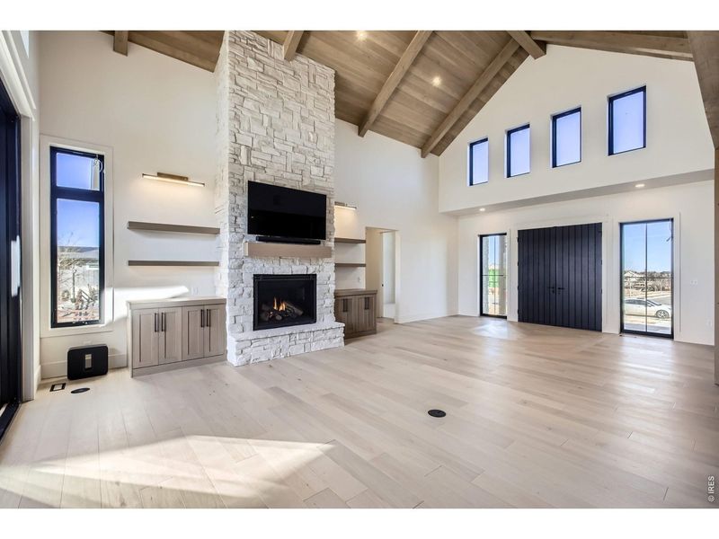 Image 47 of a home in .