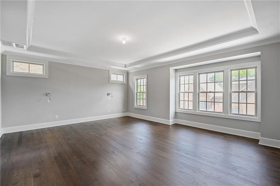 Spacious, unfurnished interior of a new home in Laurel View, Suwanee (Image 19).