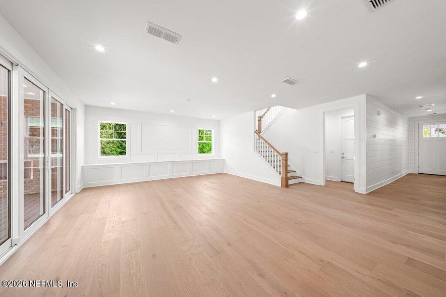 Spacious, unfurnished interior of a new home in , Atlantic Beach (Image 36).