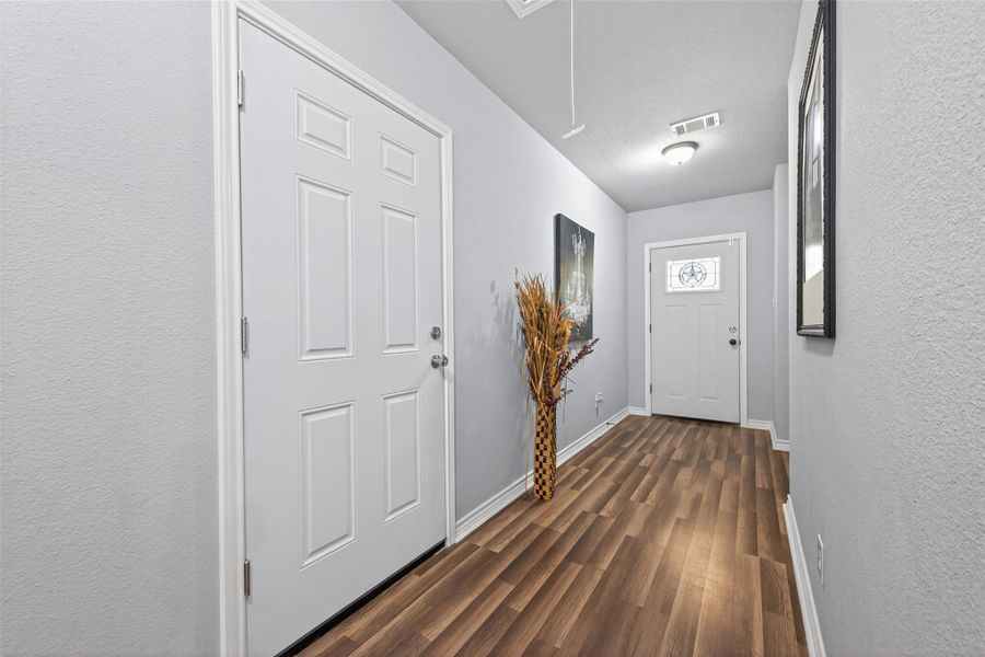Spacious, unfurnished interior of a new home in , Conroe (Image 22). Spacious, unfurnished interior of a new home in , Conroe (Image 22).