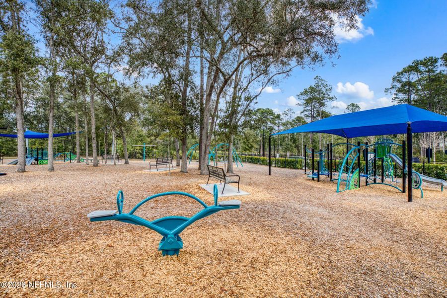 Community amenities in Granville at eTown 38', Jacksonville (Image 60).