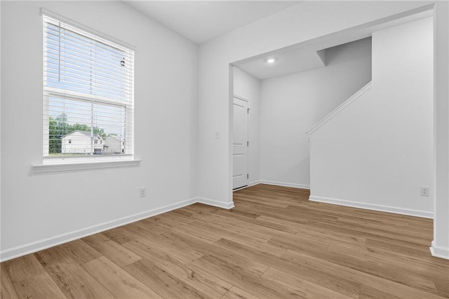 Spacious, unfurnished interior of a new home in Lexington Meadows, Athens (Image 18).