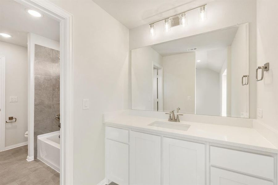 Furnished interior view inside a new home in Creekview Meadows, Pilot Point (Image 25). Furnished interior view inside a new home in Creekview Meadows, Pilot Point (Image 25).