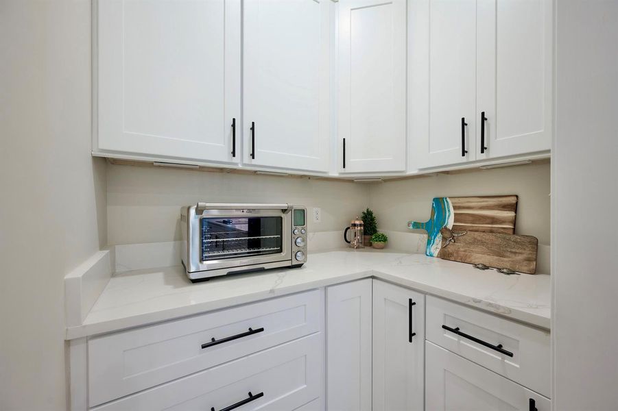 3862 213 Kitchen Pantry 1 3862 213 Kitchen Pantry 1