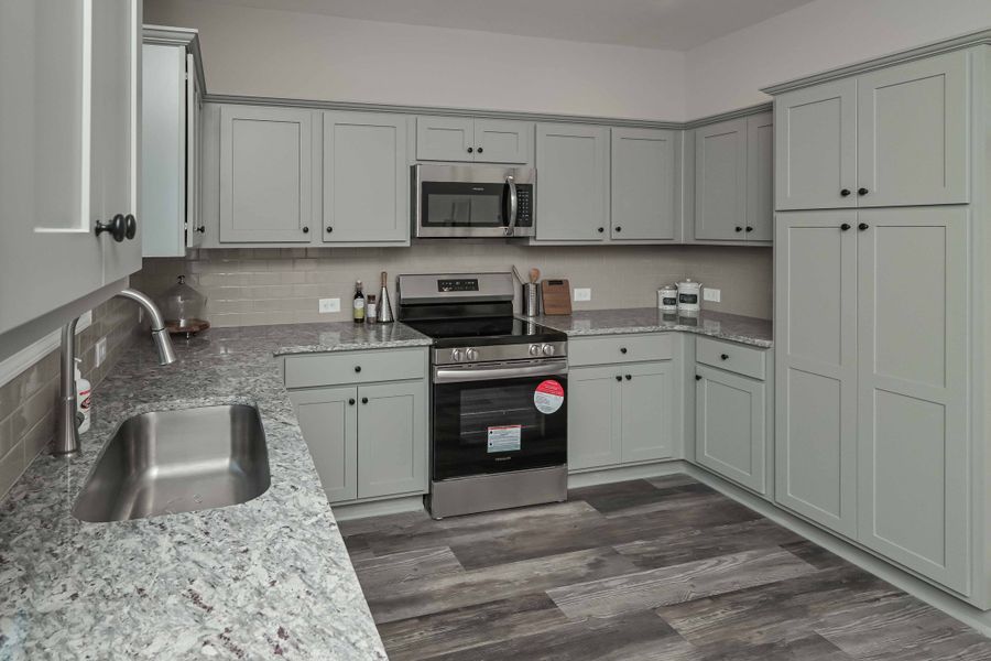 Furnished interior view inside a new home in Lake Shore, Temple (Image 15).