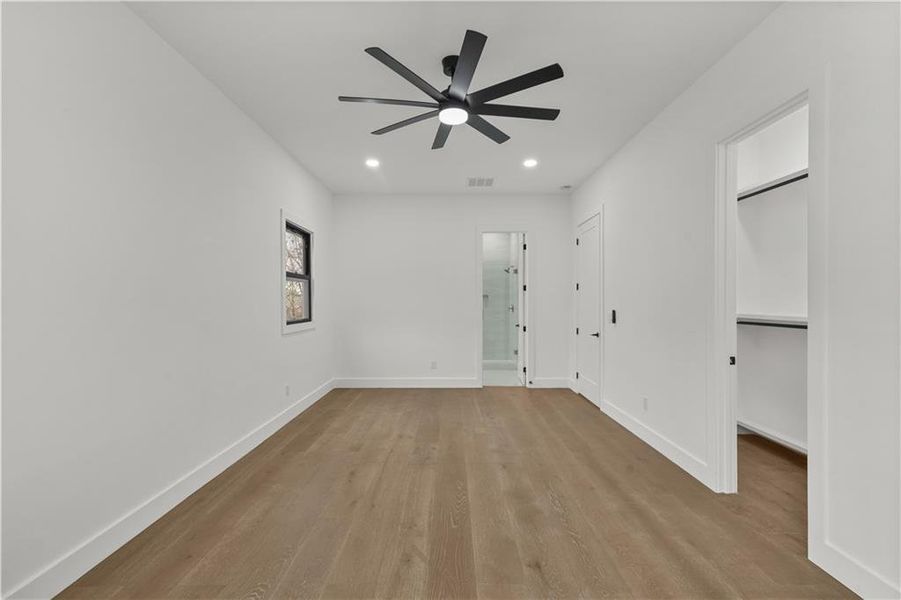 Spacious, unfurnished interior of a new home in , Atlanta (Image 33). Spacious, unfurnished interior of a new home in , Atlanta (Image 33).