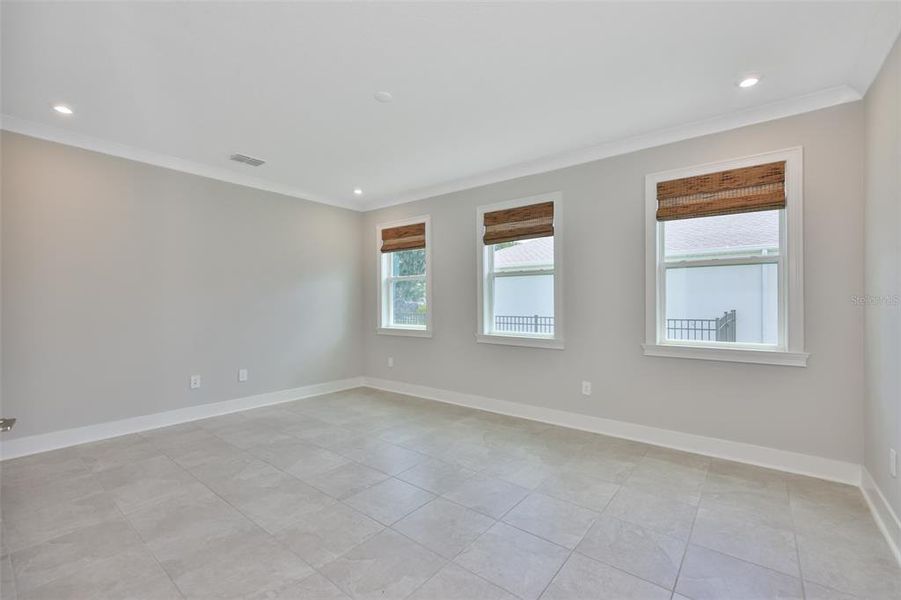 Spacious, unfurnished interior of a new home in , Parrish (Image 16).