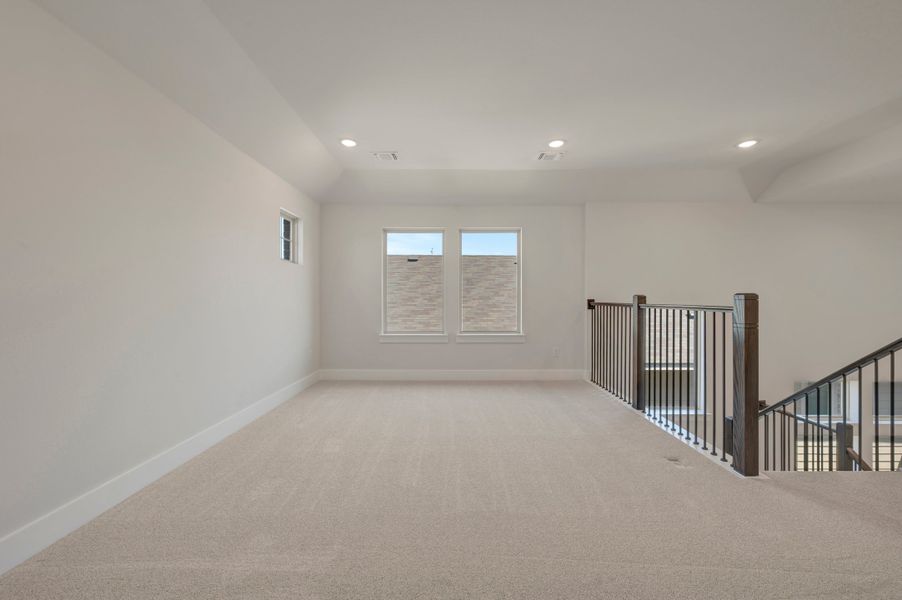 Spacious, unfurnished interior of a new home in The Meadows, Denton (Image 18).