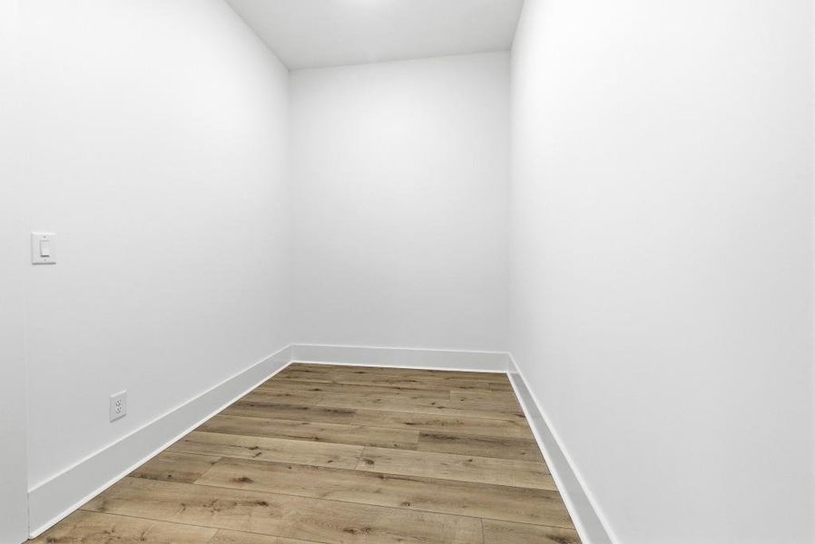 Spacious, unfurnished interior of a new home in , Jefferson (Image 54).