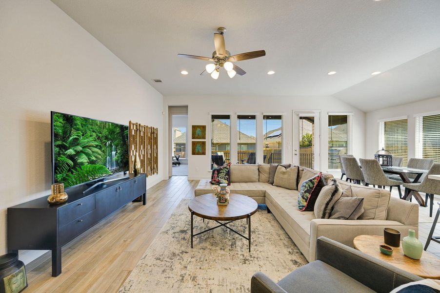 Furnished interior view inside a new home in 6 Creeks 50', Kyle (Image 16).