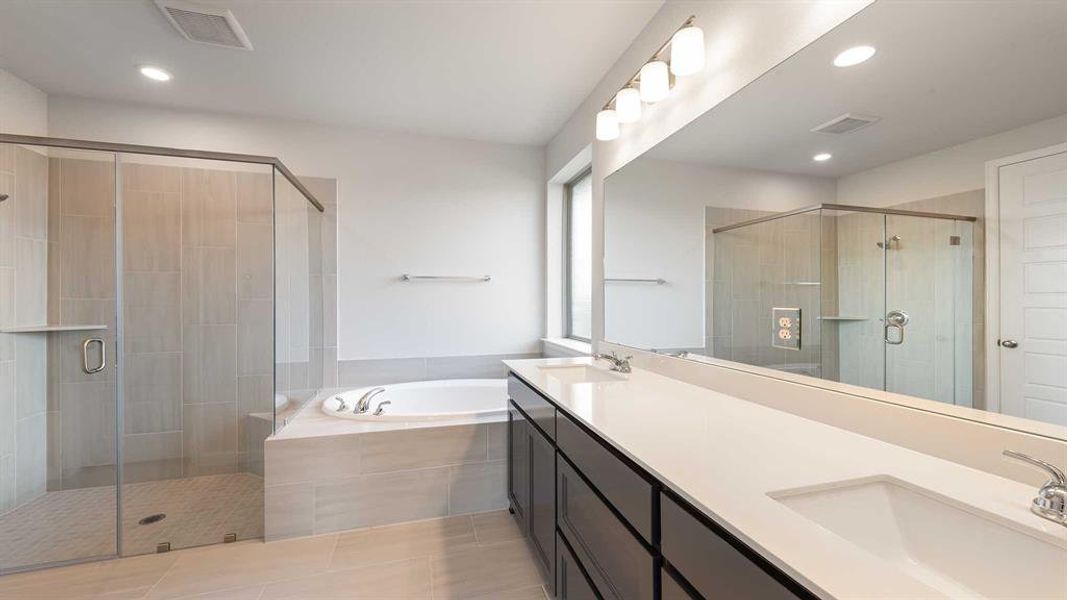 Furnished interior view inside a new home in Devonshire - Reserve 45', Forney (Image 9).